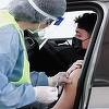 Cîţu: La centrul din Piaţa Constituţiei s-a vaccinat un pacient pe minut. Accelerăm campania.  Avem toate condiţiile să ajungem la 5 milioane de persoane vaccinate până la 1 iunie