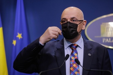 Raed Arafat: Cu cât ne dorim să ajungem mai repede la normalitate, cu atât trebuie să încurajăm oamenii, să îi îndrumăm spre vaccinare/ Situaţia merge înspre îmbunătăţire vizibilă
