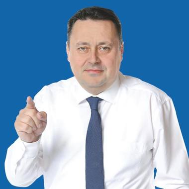 Ploieşti: Unu din zece poliţişti locali a prezentat acte medicale conform cărora poate lucra doar ziua. Primarul cere verificarea documentelor