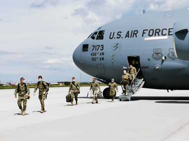 Ministerul Apărării: Primii militari români s-au întors din Afganistan / România a participat cu trupe încâ din 2002 – 27 de militari şi-au pierdut viaţa şi peste 200 au fost răniţi