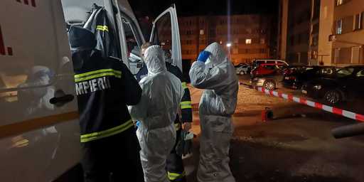 Măsurători privind radiaţiile, pe platforma unei foste rafinării din Ploieşti. Primele verificări arată că limita de radioactivitate a fost depăşită

