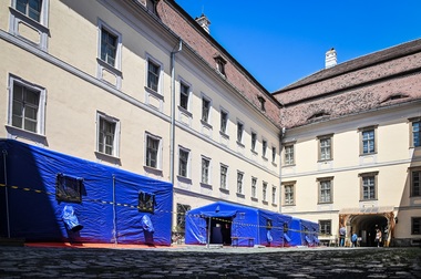 Maraton de vaccinare, la Muzeul Brukenthal din Sibiu. Cei care se vaccinează pot vizita gratuit expoziţiile temporare de la parterul muzeului