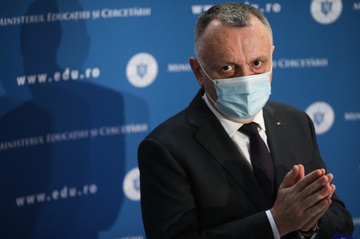 Cîmpeanu: La Ministerul Educaţiei e o problemă cu identificarea persoanelor care să  gestioneze programele prin PNRR/Îţi trebuie un creier pe infrastructură, unul pe digitalizare, unul pe abandon, unul pe învăţământ profesional şi unul pe educaţie timpurie