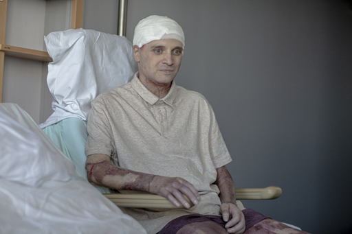UPDATE - Medicul Cătălin Denciu, care a suferit arsuri grave încercând să-şi salveze pacienţii în timpul incendiului care a afectat secţia ATI a Spitalului Judeţean Piatra Neamţ, premiat de OMS / Mesajul medicului - VIDEO