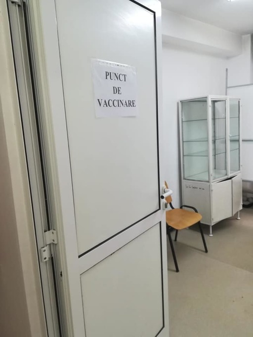 Ministerul Afacerilor Interne îşi deschide centrele de vaccinare anti-COVID pentru populaţia generală / Vaccinarea se poate face fără programare, zilnic, între orele 8.00 - 16.00