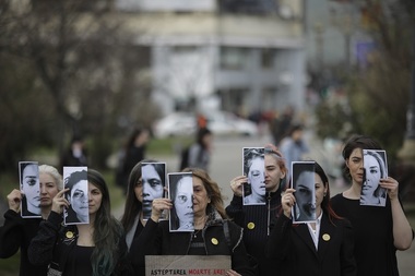 Strategia naţională pentru prevenirea şi combaterea violenţei sexuale şi Planul de acţiuni, aprobate de Guvern/ În România, 30% dintre femei au fost victime ale violenţei fizice sau sexuale după vârsta de 15 ani şi 24% înainte de această vârstă