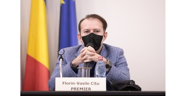 Florin Cîţu: De mâine, putem să vaccinăm şi adolescenţii. Îi încurajez pe părinţi să ia cea mai bună decizie pentru copiii lor. Trebuie să înţelegem că este nevoie de cât mai multe persoane vaccinate pentru a trece de pandemie - VIDEO
