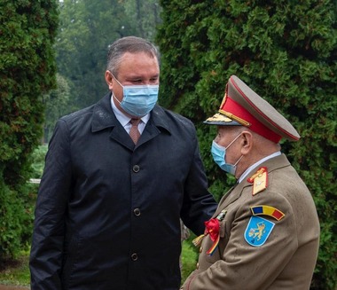 Nicolae Ciucă: De cinci ani, avem o nouă categorie de personal, cea a rezerviştilor voluntari/ Avem nevoie de prospeţimea ideilor lor, de dorinţa lor de a-şi sluji ţara, de expertiza cu care vin din viaţa civilă