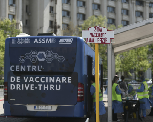 Nicuşor Dan anunţă că toţi cei care se vaccinează de 1 Iunie la centrul din Piaţa Constituţiei vor primi bilete gratuite la teatrele şi muzeele din Bucureşti / Biletele, valabile până la finalul anului

