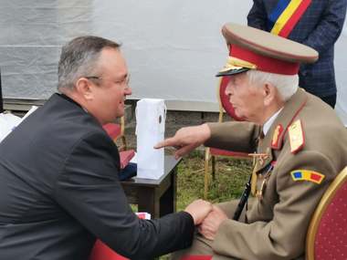 Guvernul a aprobat o Ordonanţă de Urgenţă  pentru acordarea unei indemnizaţii de gratitudine invalizilor, veteranilor şi văduvelor de război / Pentru anul în curs, valoarea acesteia este de 2.690 lei lunar