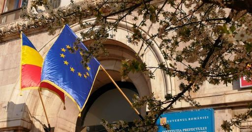 Comitetul Municipiului Bucureşti pentru Situaţii de Urgenţă a decis relaxarea măsurilor, începând de vineri, în conformitate cu Hotărârea de Guvern pentru prelungirea stării de alertă – Mască de protecţie, în jurul unităţilor de învăţământ - DOCUMENT

