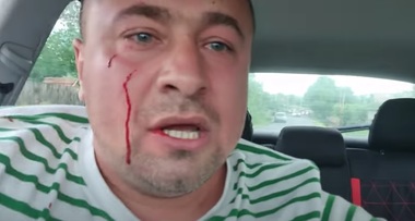 Buzău: Trei persoane reţinute în cazul bărbatului agresat în trafic / IGPR face verificări interne legate de felul în care au intervenit poliţiştii la faţa locului - VIDEO