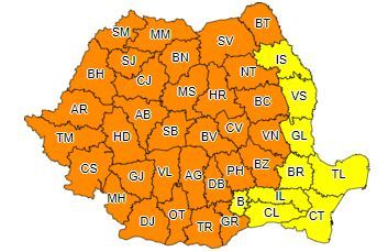 Furtuni în toată ţara, până sâmbătă seara/ 39 de judeţe şi Capitala vor fi sub Cod portocaliu de vijelii puternice şi grindină/ Valul de căldură şi disconfortul termic persistă în toate regiunile