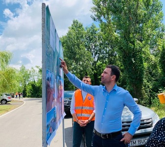 Cătălin Drulă anunţă încheierea lucrărilor de asfaltare a drumului naţional între Margina şi Holdea, cel care suplineşte bucata lipsă de autostradă
