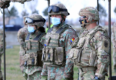 Ministerul Apărării anunţă rată de promovare foarte bună la examenul naţional de bacalaureat în colegiile naţionale militare – 100% în colegiile din Alba-Iulia, Breaza, Câmpulung Moldovenesc şi Craiova şi 97% la Constanţa

