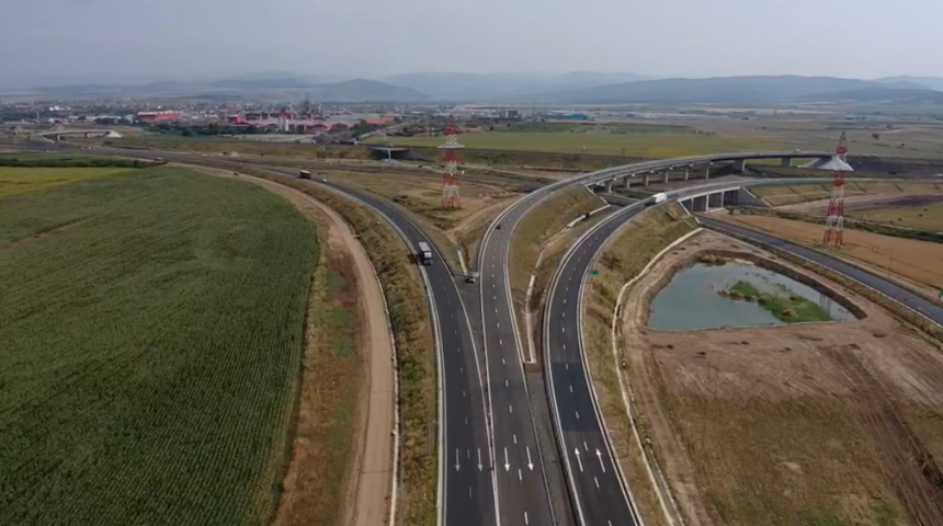 CNAIR anunţă că s-a deschis circulaţia pe bretelele 1 şi 2 ale nodului rutier Sebeş/ Traficul, cu restricţii de viteză - VIDEO