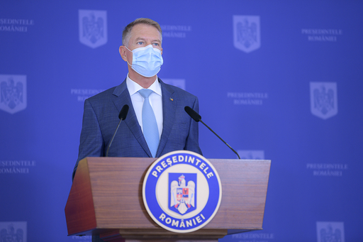 Legea prin care persoanele care au lucrat în industria de producţie de energie beneficiază de reducerea vârstei standard de pensionare, promulgată