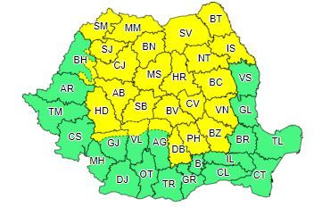 UPDATE - Cod galben de ploi torenţiale, cu descărcări electrice şi vânt puternic, până miercuri seară, în Transilvania, Maramureş, cea mai mare parte a Moldovei şi local în nordul Munteniei, precum şi la munte