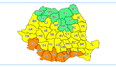 Meteorologii anunţă că valul de căldură continuă şi la începutul lunii august – Cod galben şi cod portocaliu până duminică seară / Vineri, în zona montană este cod galben de furtuni

