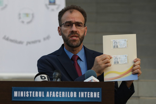 Director din MAI, despre cartea de identitate electronică: Poate suferi modificări şi va fi disponibilă şi pentru grupa de vârstă 0-14 ani, ca document de călătorie - FOTO