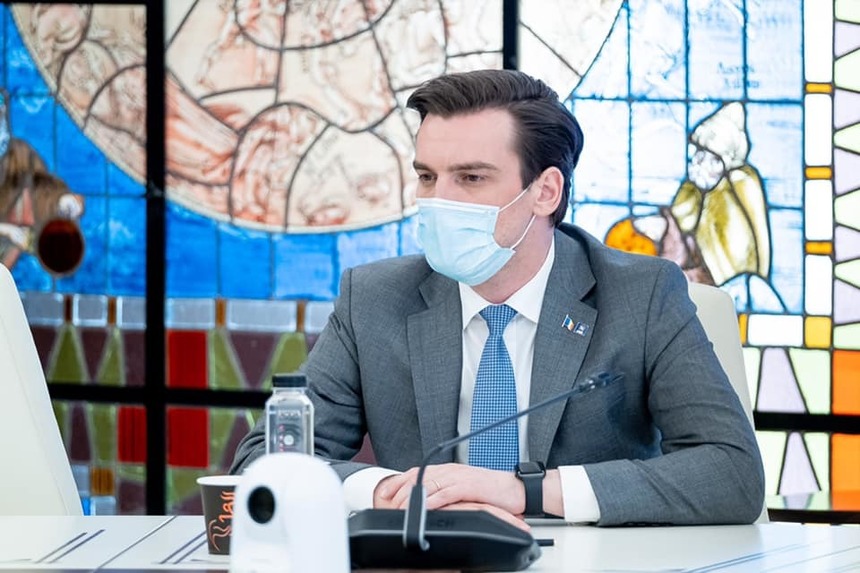 UPDATE - Andrei Baciu, secretar de stat în Ministerul Sănătăţii, despre pandemia de COVID-19: Prognoza de 1.500 de cazuri pentru mijlocul lunii septembrie se menţine în acest moment