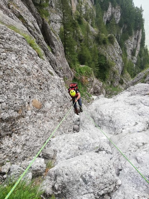 Acţiune de căutare a unui turist care s-ar fi rătăcit pe munte, în zona staţiunii Sinaia 