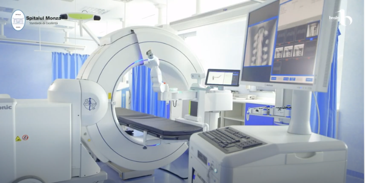 Robotul de chirurgie spinală Mazor X™ Stealth Edition, care există doar în 8 spitale din toată Europa, utilizat şi în România. 1 din 3 adulţi suferă de afecţiuni ale coloanei vertebrale - VIDEO