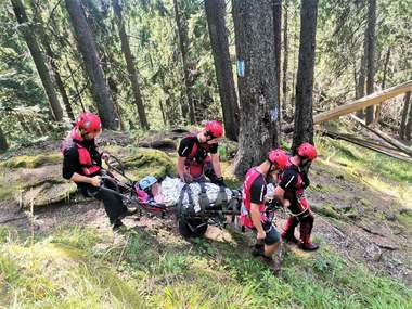 Salvamontiştii anunţă o nouă ”zi de foc” şi un număr mare de accidente pentru această perioadă / Cele mai multe evenimente, în judeţul Neamţ  
