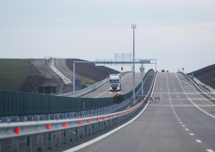 Restricţii de circulaţie pe A1, în zona de la intrarea în tunelul Săcel pe direcţia Sibiu - Orăştie

