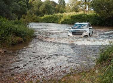 Guvernul alocă peste 377 milioane de lei pentru judeţele afectate de inundaţii 