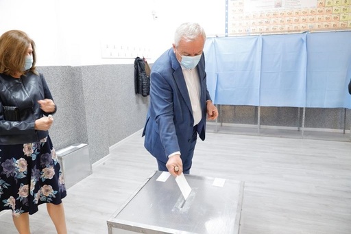 Referendum pentru alipirea comunei Ţinteşti la Buzău - Prezenţă slabă la vot. Pentru ca referendumul să fie valabil, era necesară prezenţa a cel puţin 30% din numărul persoanelor înscrise în listele electorale permanente / Mesajul primarului Buzăului