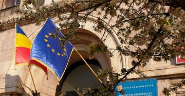 Noile restricţii din Capitală, în vigoare de la miezul nopţii / Circulaţia persoanelor nevaccinate în afara locuinţei, între orele 20.00 şi 05.00, este permisă doar cu declaraţie, pentru anumite motive justificate / Mască, în spaţiile aglomerate 