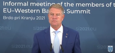Iohannis: Sunt foarte îngrijorat. Avem aproape 15.000 de cazuri. Din păcate, avem peste 330 de decese astăzi. Este o catastrofă. Preţurile la electricitate cresc. Avem nevoie de un Guvern
