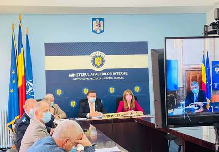 Prefectul de Vrancea cere primarului municipiului Focşani organizarea de centre de testare gratuită, deschiderea de centre noi de vaccinare şi derularea unei campanii vizibile şi eficiente cu privire la importanţa vaccinării 