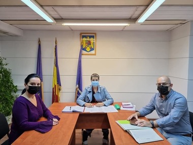 Agenţia Naţională a Funcţionarilor Publici anunţă că 52% intre angajaţi vor merge în telemuncă de luni / Agenţia are 77% dintre angajaţi vaccinaţi  

 