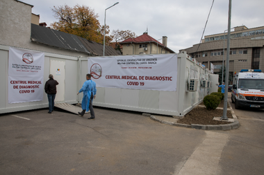 Două Centre Medicale de Diagnostic, operaţionalizate de MApN la Spitalul Militar Central şi la Spitalul Militar de Urgenţă Piteşti/ Acestea acordă asistenţă medicală pentru diagnosticarea pacienţilor suspecţi de COVID, cu forme uşoare şi medii