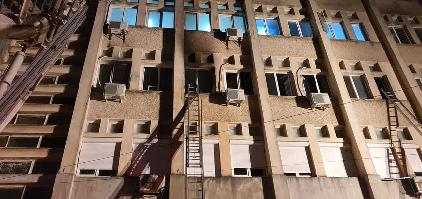 Incendiul de la Spitalul Judeţean de Urgenţă Piatra Neamţ - Zece persoane, printre care şase manageri interimari, şi unitatea medicală, urmărite penal / Care a fost sursa incendiului