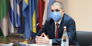 Ministerul Proiectelor Europene, 27 noi contracte de finanţare pentru combaterea pandemiei în şcoli şi spitale / Valoarea contractelor, peste 450 de milioane de lei  