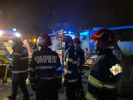 Incendiu la Secţia de boli infecţioase a Spitalului Judeţean Ploieşti - 14 pacienţi, transferaţi într-o secţie COVID-19, 1 pacient, la ATI. Infirmiera rănită are arsuri pe 20% din corp / Unitatea sanitară nu are autorizaţie de securitate la incendiu