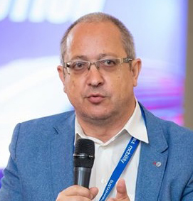 Videoconferinţa News.ro „Oraşul meu – Acasă şi la Birou” - Cătălin Boghiu, Primăria Iaşi: Încercăm să transformăm oraşul din aşa-zisul „urbis”, un oraş al clădirilor, în ”civitas”, un oraş al cetăţenilor

