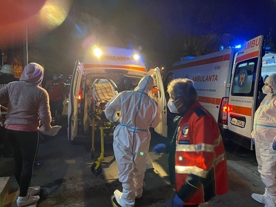 Incendiu la spitalul Judeţean Ploieşti : Personalul este în stare de şoc / Restul secţiei este intact şi va putea fi folosit după finalizarea cercetărilor la faţa locului  