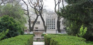 La Institutul Marius Nasta sunt internaţi foarte mulţi pacienţi cu complicaţii post-COVID - Florin Mihălţan: Post-COVID cam 70% din paturi sunt ocupate / Roxana Nemeş: În spitale, bătălia se duce şi pentru pacienţii care cu succes au trecut prin boală

