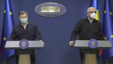 UPDATE Rafila: Călătorii români care vin din zonele sud africane, vor fi carantinaţi 14 zile. Pot ieşi din carantină după 10 zile cu test negativ. INSP va verifica dacă e prezentă noua tulpină COVID în România - VIDEO