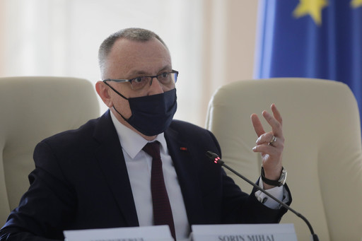 Sorin Cîmpeanu: Pentru a compensa ceea ce au pierdut elevii, este nevoie de o evaluare corectă, onestă, iar acea evaluare în momentul de faţă rămâne doar teza cu prezenţă fizică, faţă în faţă
