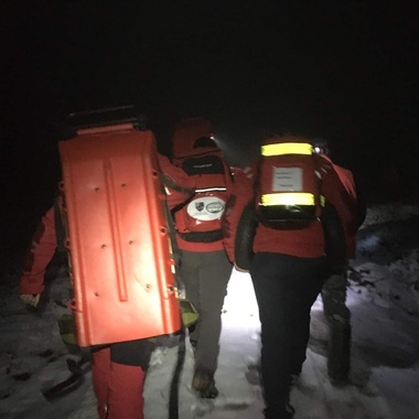 Harghita: Bărbat găsit mort în apropierea cabanei sale, cel mai probabil el fiind atacat de un urs/ În week-end, jandarmii au intervenit după ce urşi au fost văzuţi în curţile oamenilor şi lângă o pensiune - FOTO