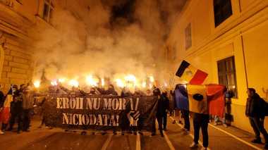 Suporterii echipelor de fotbal din Timişoara, în marş pentru comemorarea eroilor Revoluţiei din Decembrie 1989 - FOTO