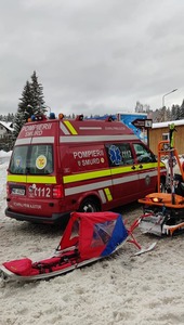 Salvamontiştii anunţă o zi plină pe munte – La Poiana Braşov, în prima zi de sezon, s-au înregistrat şi primele accidente 