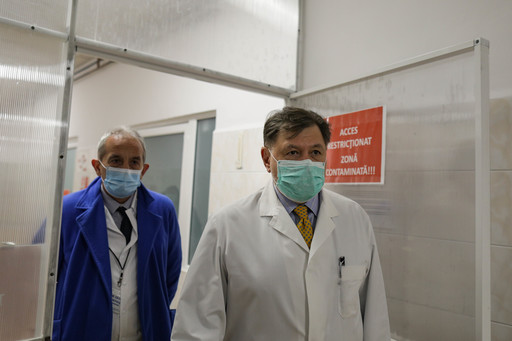 Rafila anunţă că la Institutul Matei Balş se lucrează intens pentru redarea în circuitul medical a pavilionului unde a avut loc incendiu / Apostolescu: Am înlocuit în 3 din cele 4 nivele toată instalaţia electrică, s-au montat senzori de incendiu