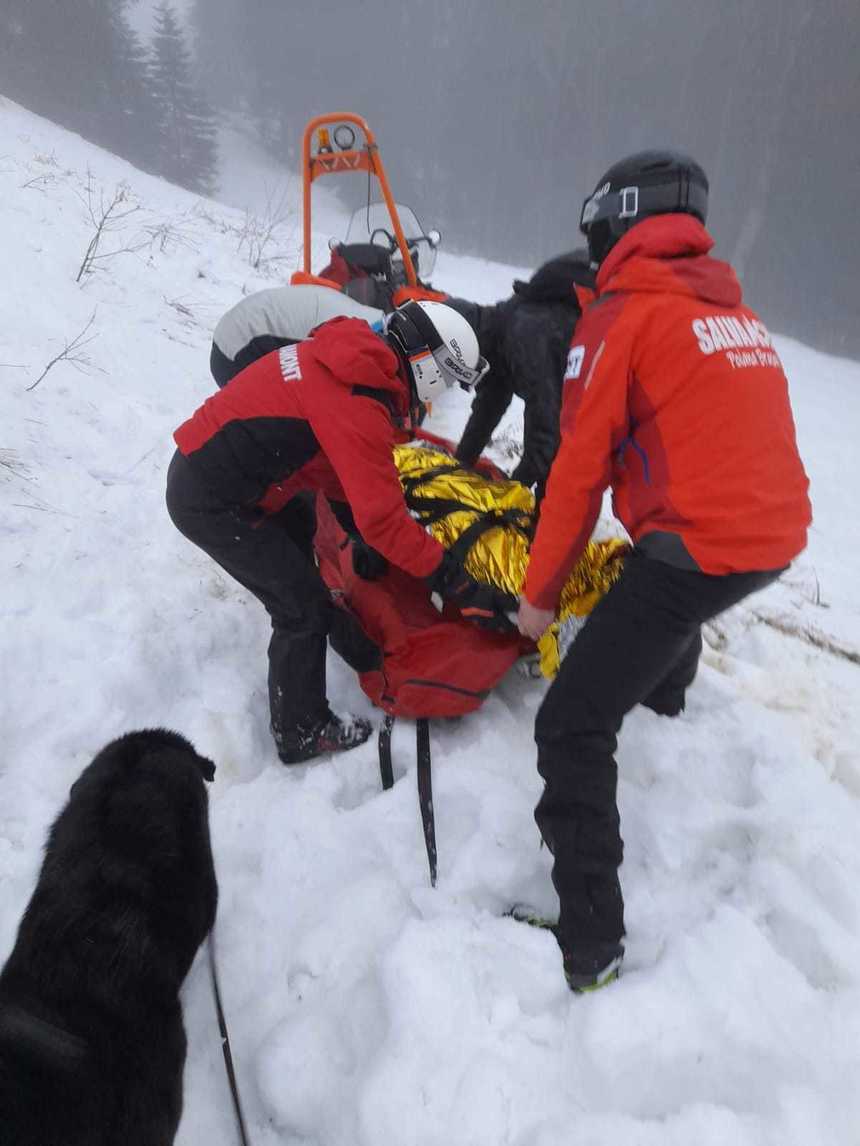 Salvamont Poiana Braşov: Finalul de an ne găseşte cu 60 de intervenţii realizate de la începutul sezonului de schi / 64 de persoane au fost salvate