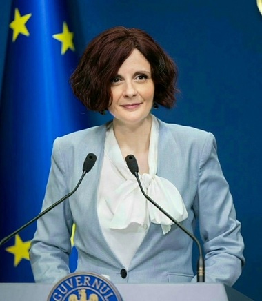 Consilier de stat la Cancelaria prim-ministrului: Mii de apeluri la Telefonul Copilului 119 în primele zile de când este activ. Operatorii au fost instruiţi de STS